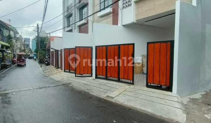 Rumah Baru Lt 40 M2 di Cempaka Putih , Jakarta Pusat Murah