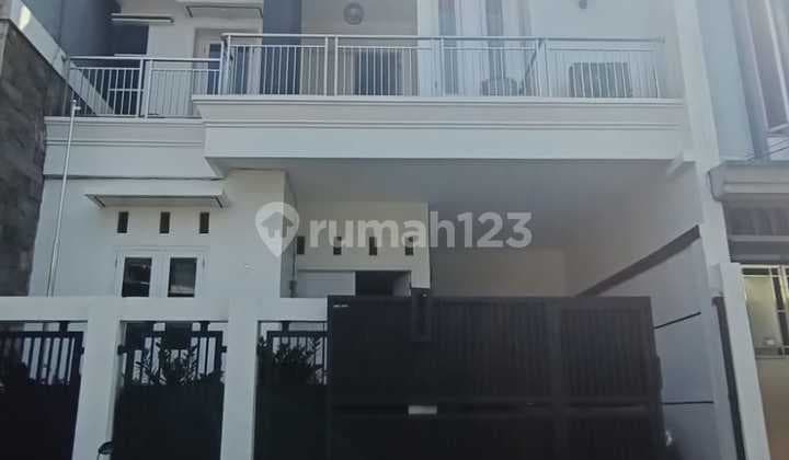 Rumah Bagus Siap Huni Lt 120 M2 di Kemayoran, Jakarta Utara