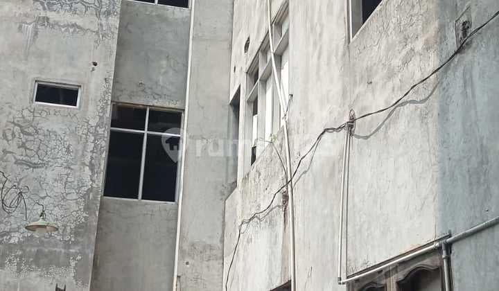 Shop house and boarding house 600 sqm in Sumur Batu, Kemayoran, Central Jakarta