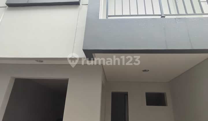 Rumah Baru Gg Motor LT 24 M2 di Utan Kayu, Jakarta Timur Murah