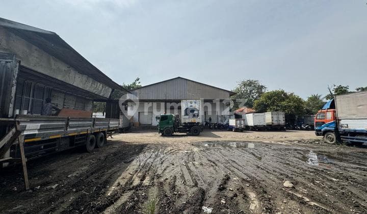 Gudang Pinggir Jalan Raya LT 14000 M2 di Semper, Jakarta Utara