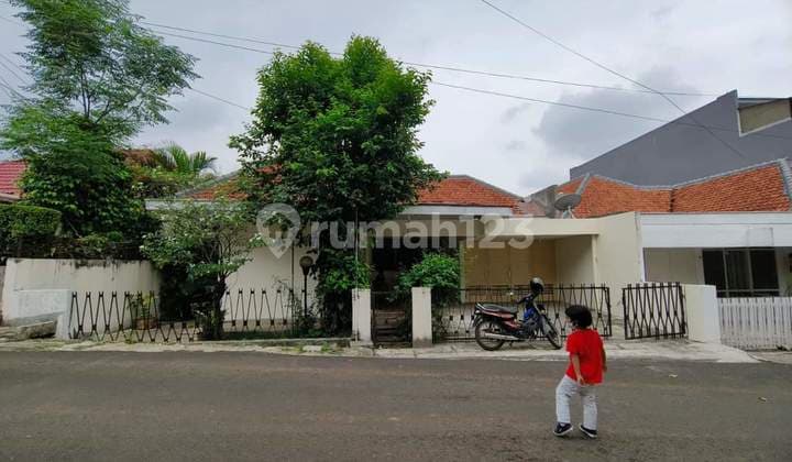 Rumah Siap Huni Lokasi Strategi Danira