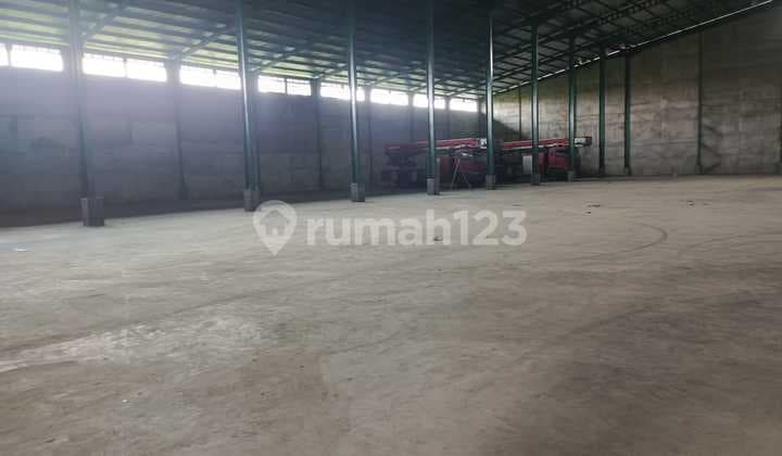 Gudang masuk container wan