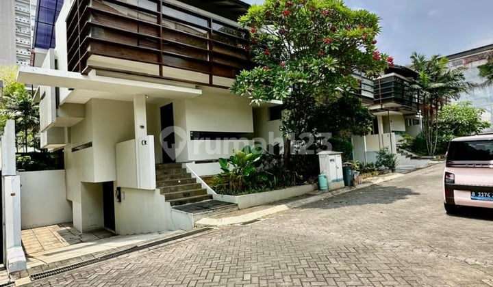 Rumah Cluster One Gate Terdepan Di Kemang Rayajakarta Selatan