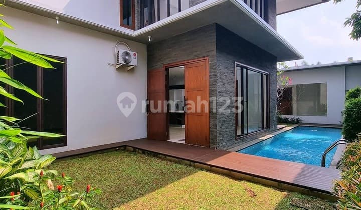 2-Story House in Kemang, South Jakarta