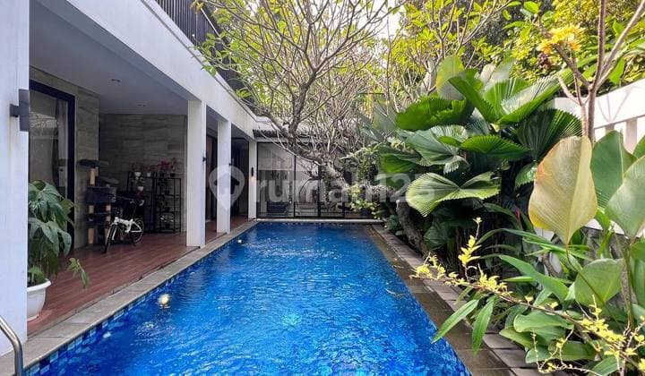One Gate House in a Cluster in Kemang, South Jakarta