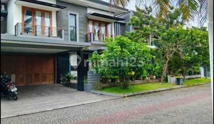 Rumah Disewakan Dalam Perumahan Elit Jalan Kaliurang 4 Kamar Tidur