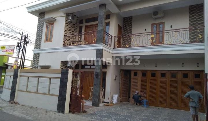 Rumah Mewah 2 Lantai 5 Kamar Tidur Area Jalan Palagan Lempongsari Dekat Sekolah Alazhar Ugm