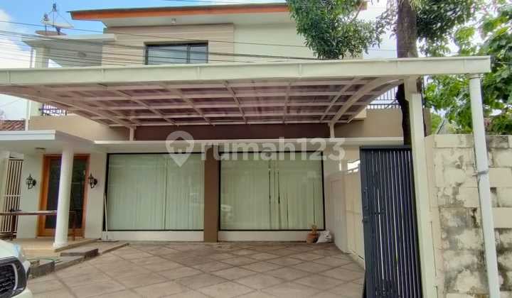 Cheap House with Large Land in Maguwoharjo Area, Close to Many Campuses