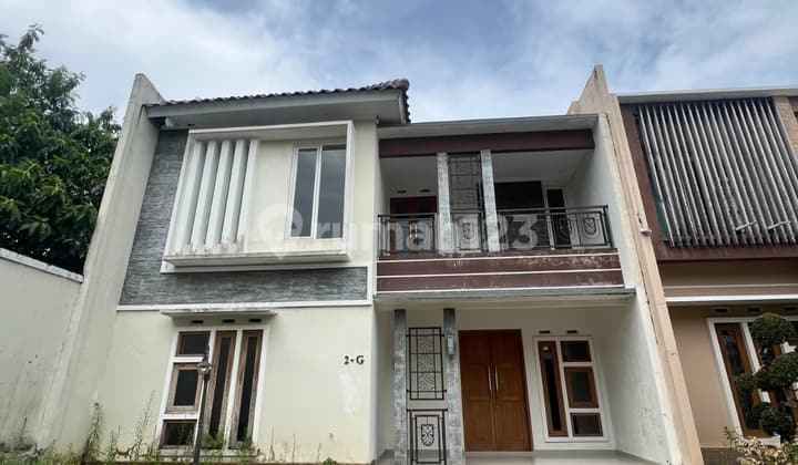 Rumah Luas 2 Lantai Dlm Perum Bisa Untuk Kantor Jalan Kaliurang Km8