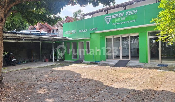 Spacious House For Rent in Gondokusuman Area Near Ambarukmo Plaza UIN Campus