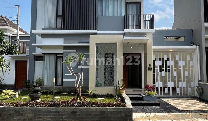 House for Sale in West Hyatt Residential Area, Palagan Street