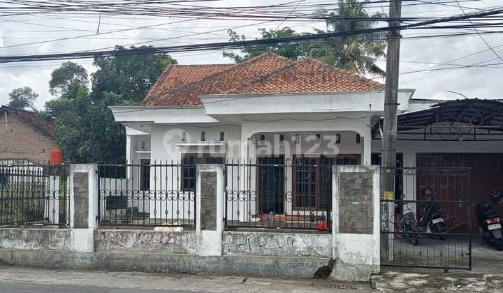 Rumah Disewakan Pinggir Jalan Simpngan Mobil Cck Untuk Usaha Area Sidoarum