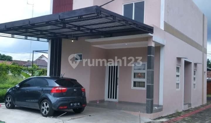 2-Storey Fully Furnished 3-Bedroom Ready-to-Occupy House in Regency Road Area