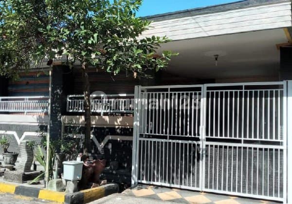 Dijual Rumah tinggal Lokasi strategis Rungkut Mapan