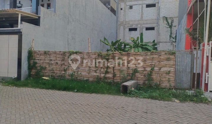 Land for sale, ready to build near ITS Keputih. Land for sale, ready to build near ITS Keputih.