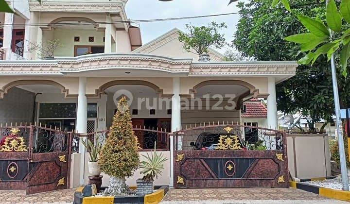 Dijual Rumah Siap Huni dan Terawat Lokasi Strategis dan Market Able Dekat Pusat Kuliner, Supermarket, Pasar, Pertokoan, Bank, Dekat Merr, Upn , Mcd Perum Rungkut Mapan