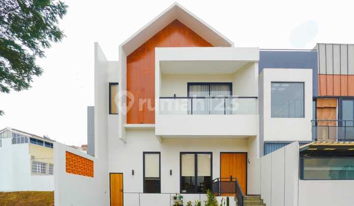 Rumah Bangunan Mandiri Cakep Cluster Amalfi Village