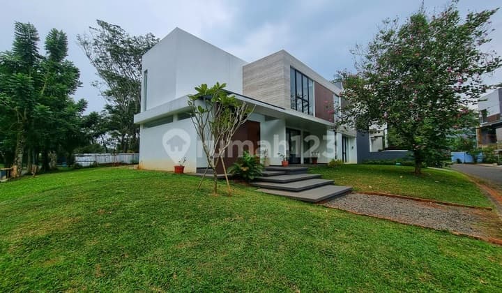 Hoek Rumah Style Minimalis Di Cluster Vermont Parkland Bsd
