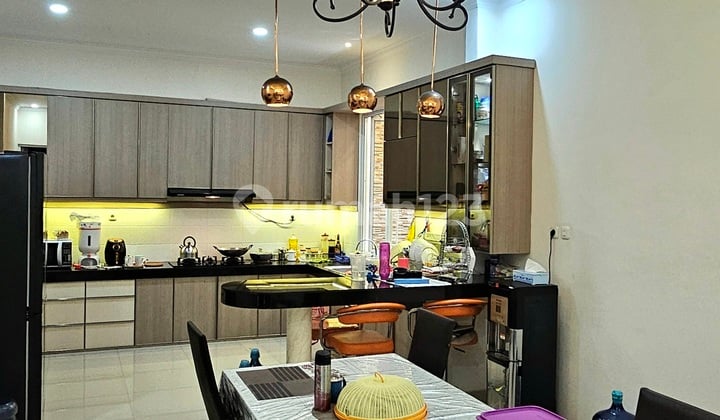 Rumah Bagus Semi Furnished Cluster Alicante Gading Serpong