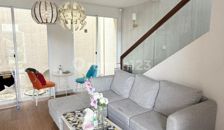 Rumah View Danau Ex Show Unit Cluster Rossini - Symphonia