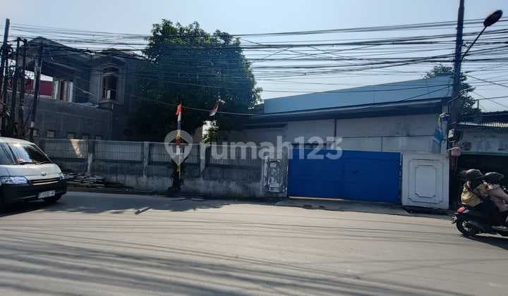 Roadside Shop House in North Tambun, Bekasi