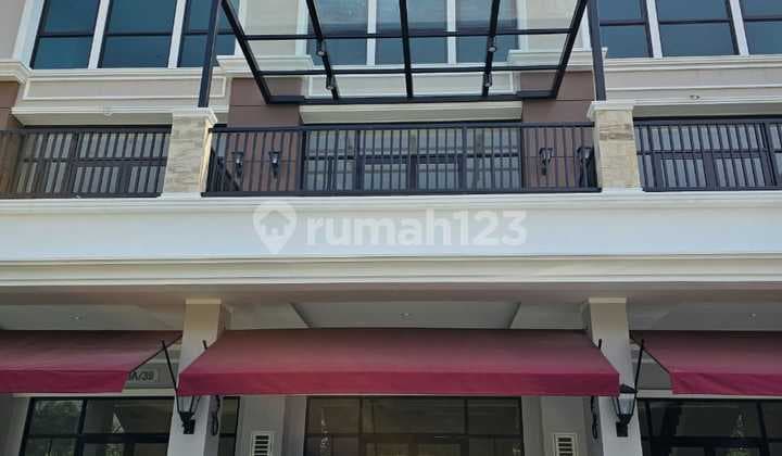 Di Sewakan Ruko Scarlet 3 Lantai Di Summarecon Bekasi