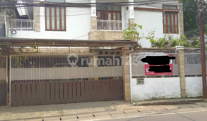 Jual Rumah Besar Area Komersil Siap Huni Lokasi Ciganjur