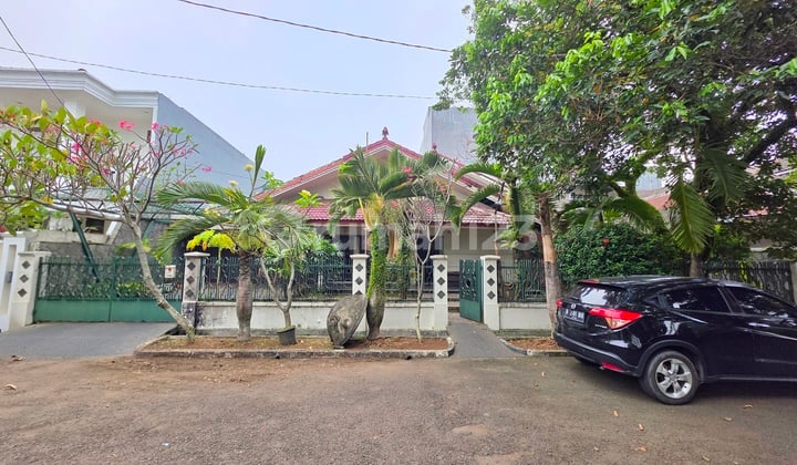 Rumah Veteran Raya komplek Graha Baru Jual Cepat, Jakarta Selatan