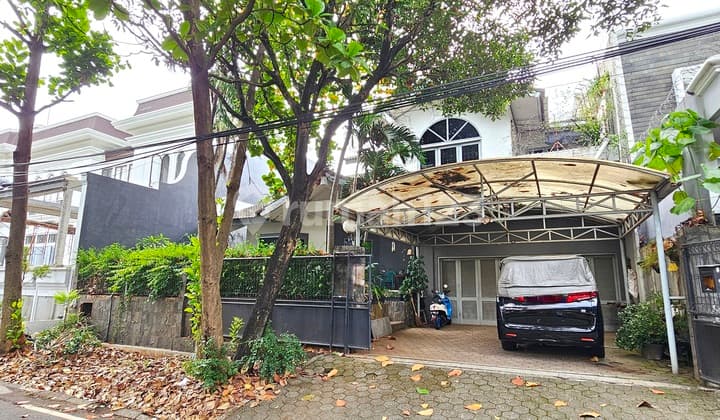 Rumah Tua di Pondok Indah, Hitung Tanah, Harga Bagus