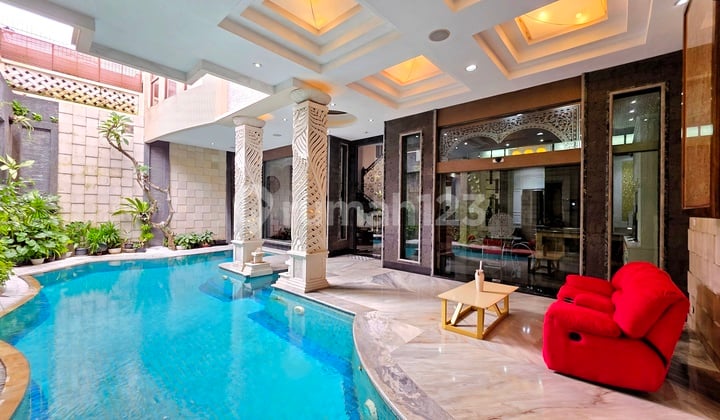 Rumah Mewah Pondok Indah, Jakarta Selatan