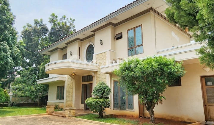 Rumah Bagus di huk untuk klinik di Pondok Indah, Jakarta Selatan