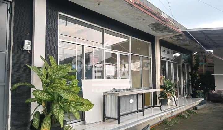 Shop House Near Residential Area in Boja Kendal Center