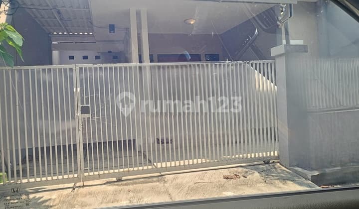 Disewakan Rumah Di Perumahan Bumi Malaka Asri Duren.sawit Jakarta Timur