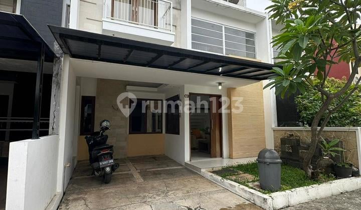 Rumah Bagus Shm di Jalan Raya Pangkalan Jati, Pangkalan Jati