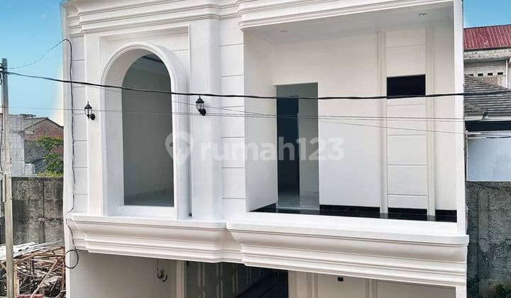 Rumah 2 Lantai Bagus Dekat Pintu Hadap Timur Dekat Pintu Tol