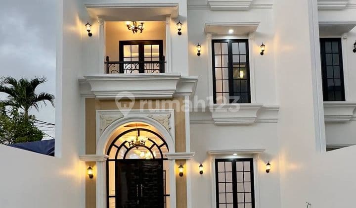 2-Story House plus Rooftop, Nice SHM in Pasar Minggu
