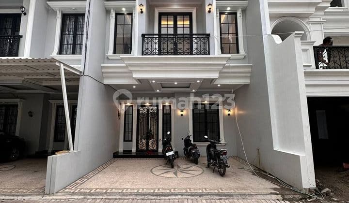 House Ready 2 floors Plus Rooftop Near Brigift Toll Gate