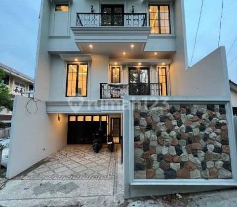 Rumah 3 Lantai Ready Siap Huni Shm Bagus Hadap Barat