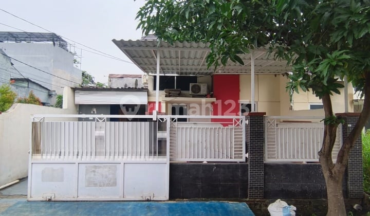 Bisa KPR, Rumah, SHM, Siap Huni di Puri Cendana Bekasi (C1012)