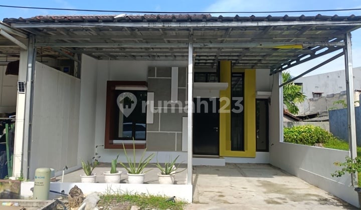 Rumah Disewain di De Residence Tarumajaya Bekasi(D0074)