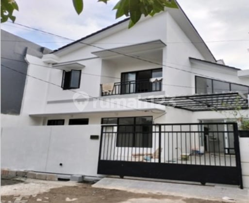 Dijual Rumah Tingkat Mewah Diharapan Indah
