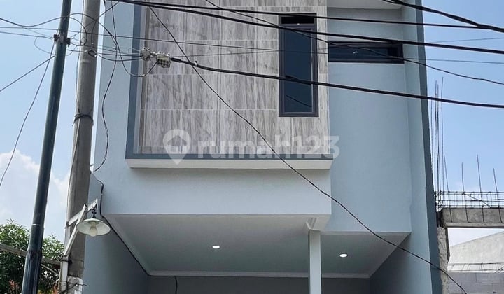 For Rent New Level House in Pondok Ungu Sector