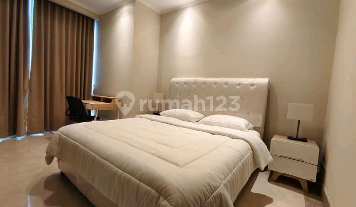 Apartment District 8 Senopati Furnished 4 BR Bagus