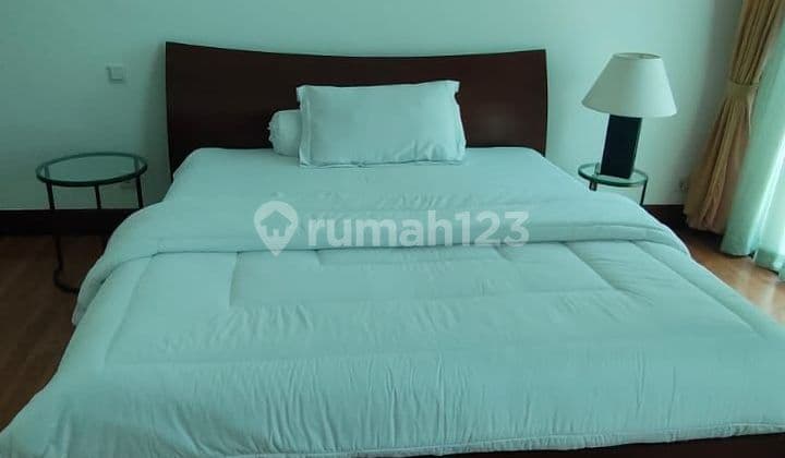 Apartment For Rent Pakubuwono Residence 4 Br+ Penthouse Furnished