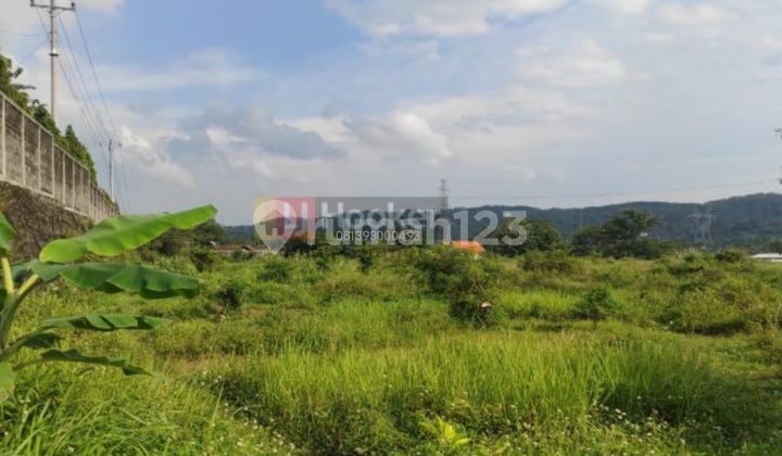 Industrial land area of 1Ha in Bergas Karang Jati near Bawen. Industrial land area of 1Ha in Bergas Karang Jati near Bawen.