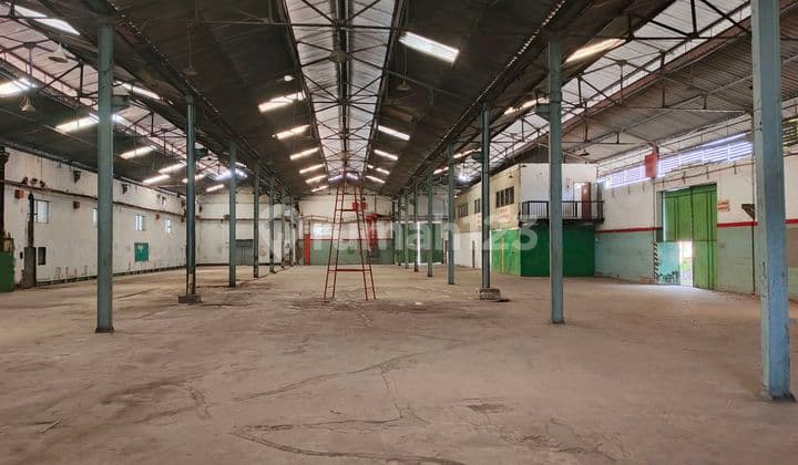 Gudang Luas 1000up Di Raya Setiabudi Banyumanik Dekat Pintu Tol