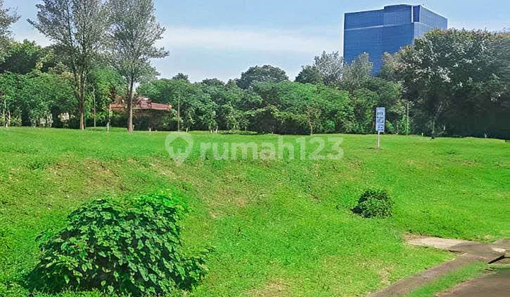Paramount Hill Golf Gading Serpong Plot