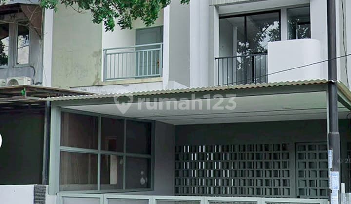 Rumah 2 Lantai Baru Griya Loka Bsd, Tangerang