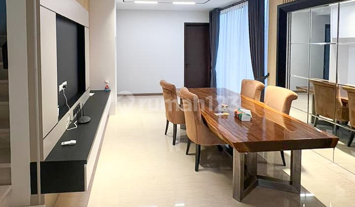 Rumah, 3 Lantai, Siap Huni Furnish Interior Zora BSD